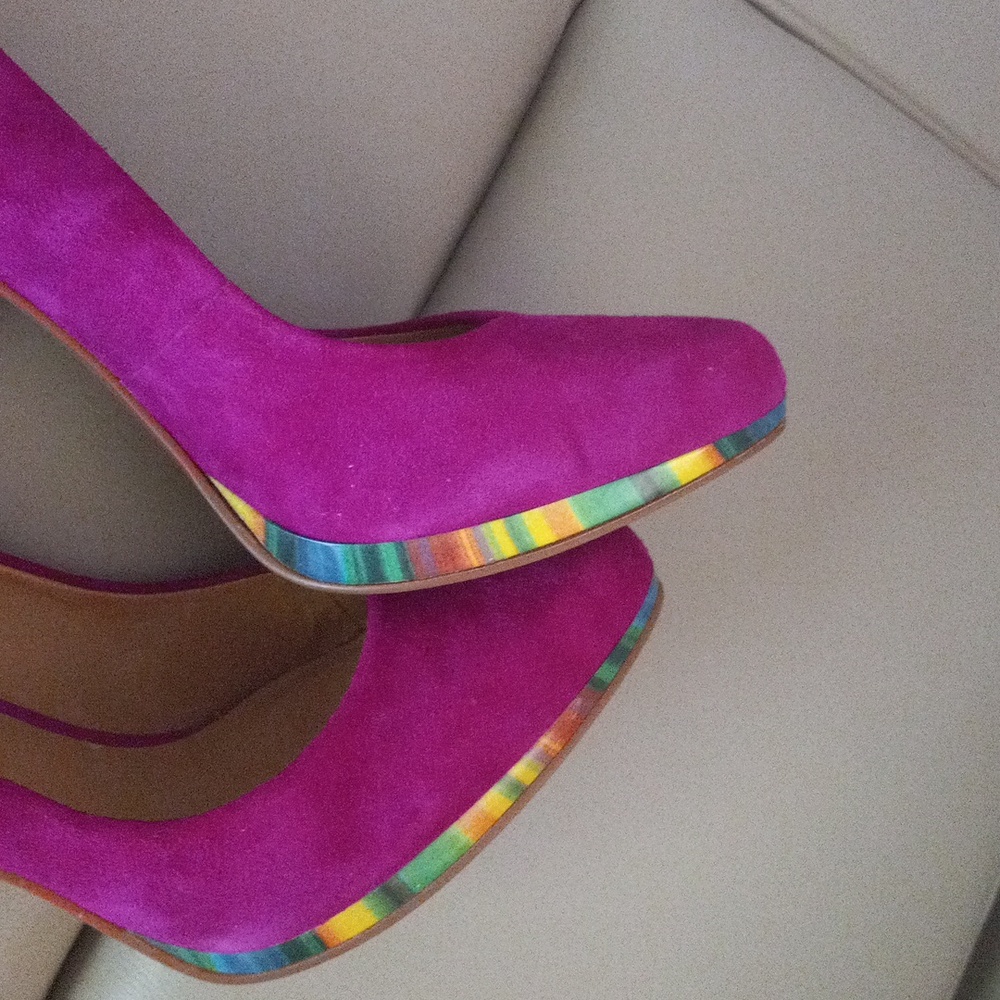 Nine West Rocha Fuchsia Suede Pumps with Multicolor Striped Heel Size 9M - Picture 12 of 17